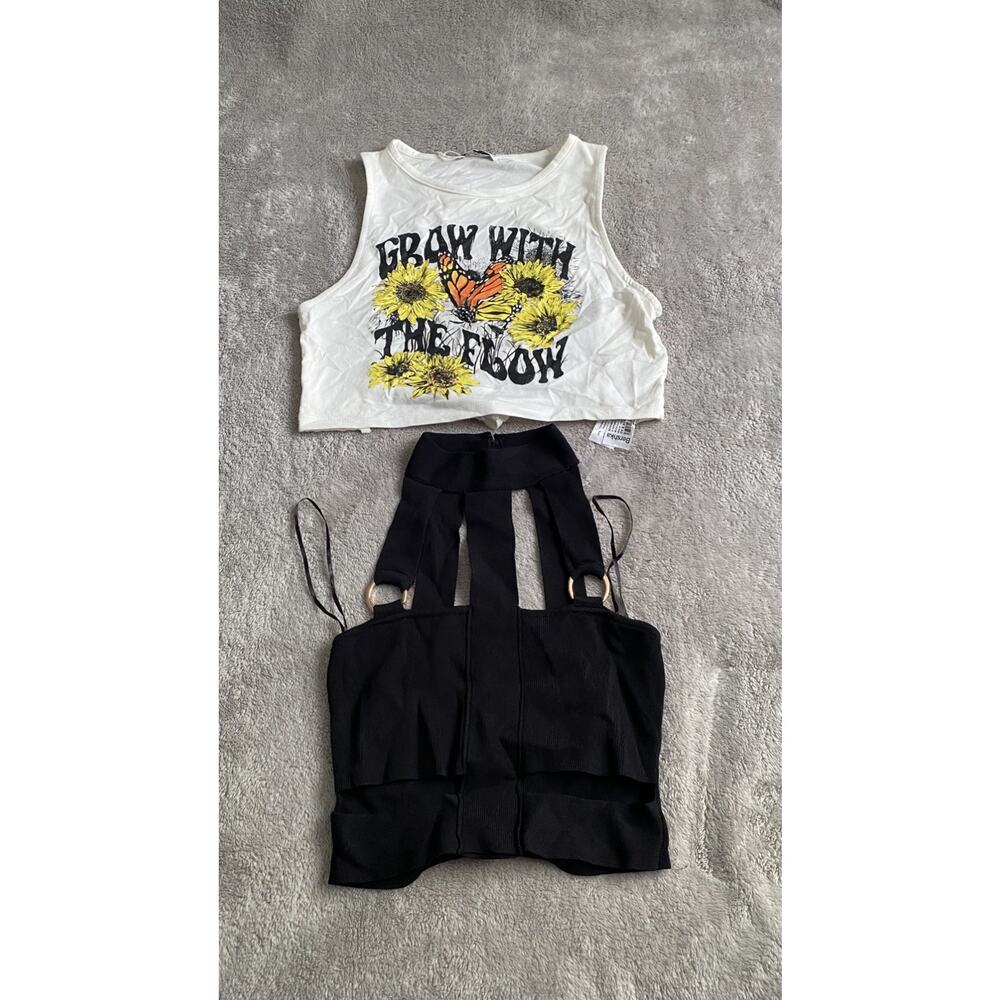 Berska Ladies Cut Out Cropped Top floral Size XS set of 2 tops-white-black